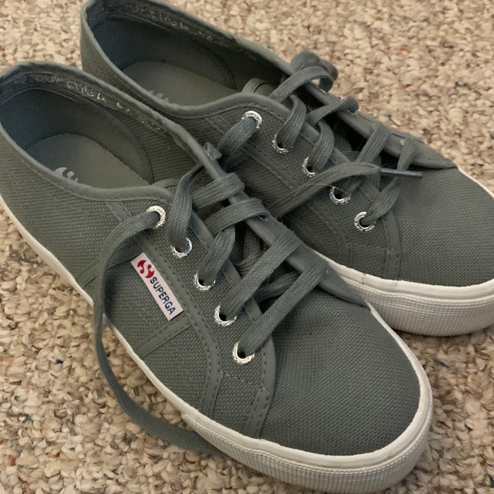 Size 37 grey platform Superga. EUC. Minor smudges on rubber, canvas is perfect.
